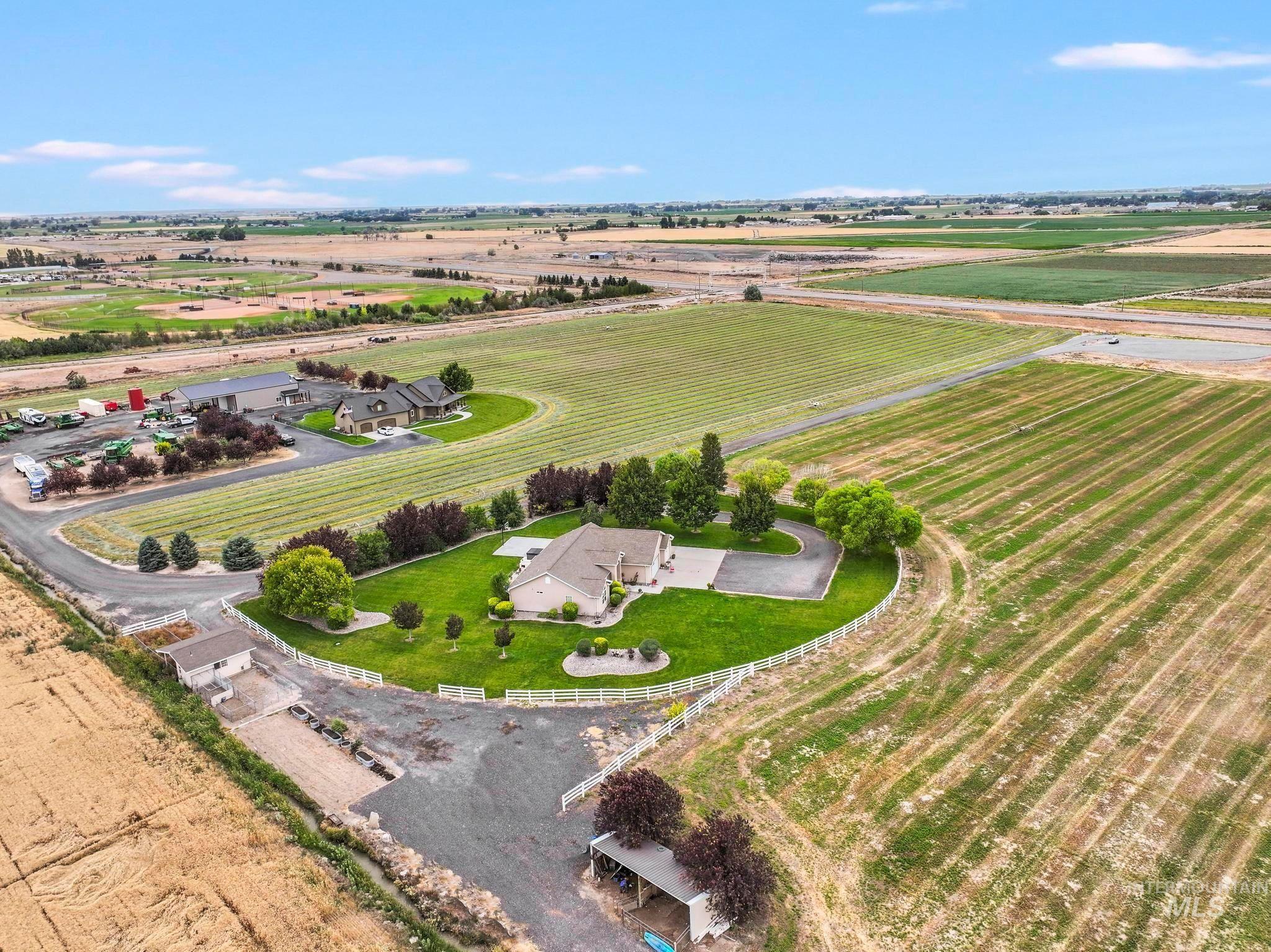 3962 N 2405 E, Filer, Idaho 83301, 5 Bedrooms, 3 Bathrooms, Farm & Ranch For Sale, Price $1,097,000,MLS 98994408