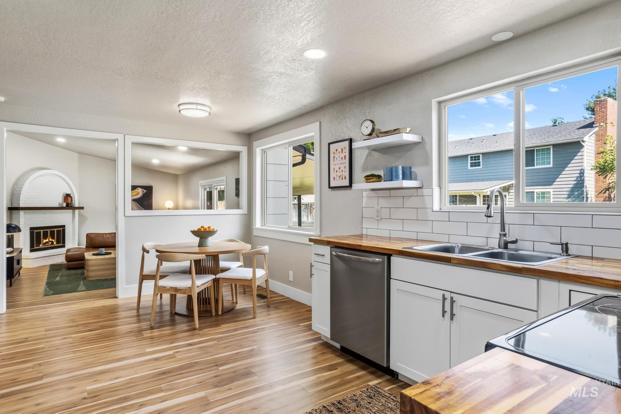 5125 W Redbridge Drive, Boise, Idaho 83703, 4 Bedrooms, 2.5 Bathrooms, Residential For Sale, Price $685,000,MLS 98994422