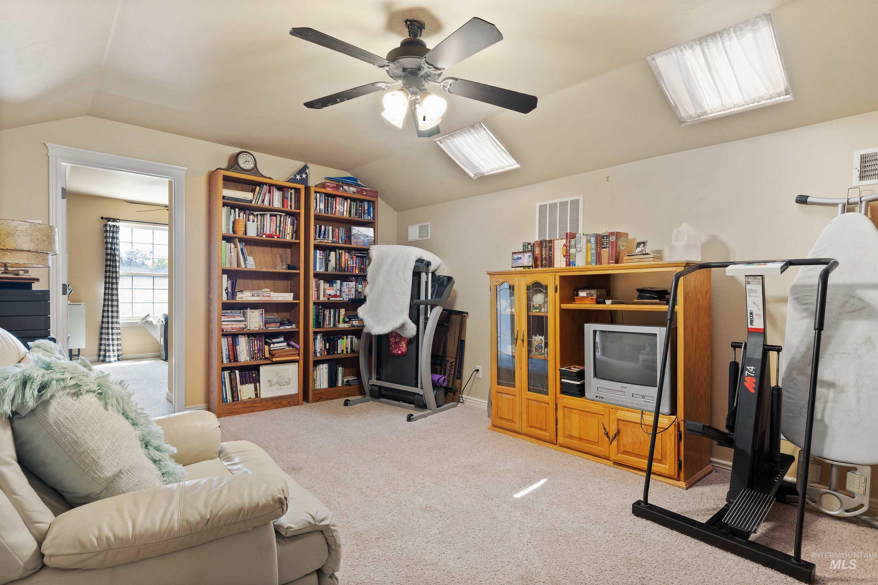 442 Pioneer Path, Twin Falls, Idaho 83301, 3 Bedrooms, 2.5 Bathrooms, Residential For Sale, Price $449,000,MLS 98994429