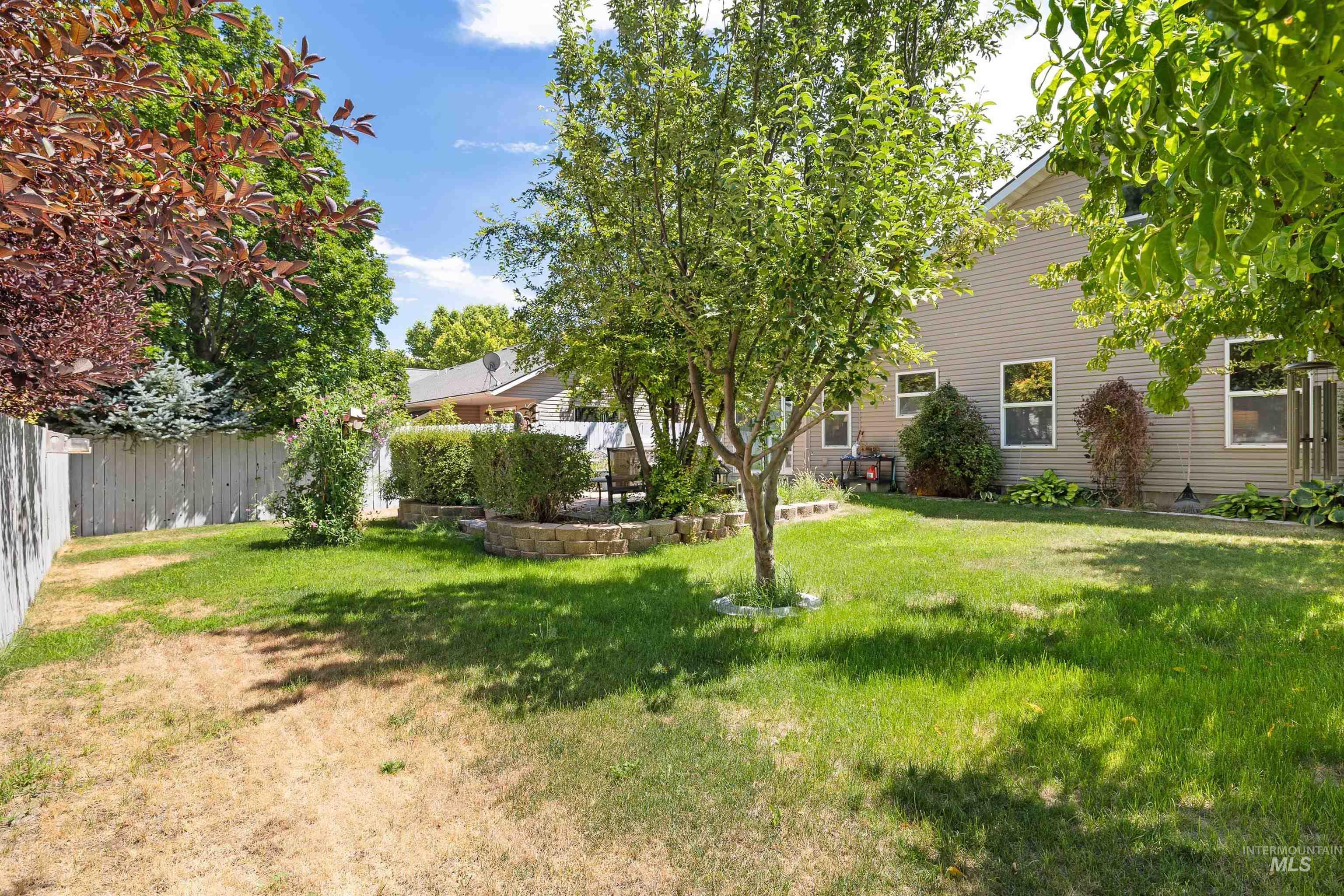 442 Pioneer Path, Twin Falls, Idaho 83301, 3 Bedrooms, 2.5 Bathrooms, Residential For Sale, Price $449,000,MLS 98994429
