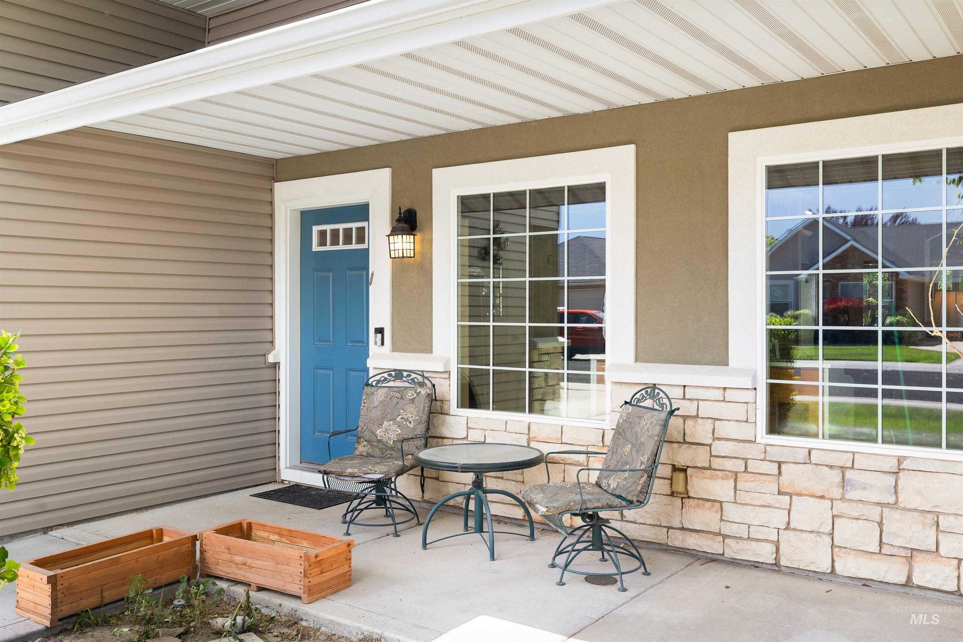 442 Pioneer Path, Twin Falls, Idaho 83301, 3 Bedrooms, 2.5 Bathrooms, Residential For Sale, Price $449,000,MLS 98994429