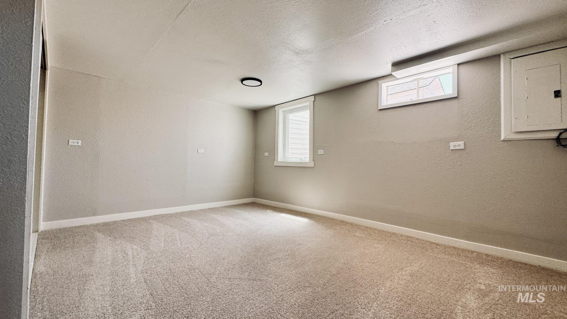 437 2nd Avenue East, Wendell, Idaho 83355, 4 Bedrooms, 1 Bathroom, Residential For Sale, Price $299,000,MLS 98994439