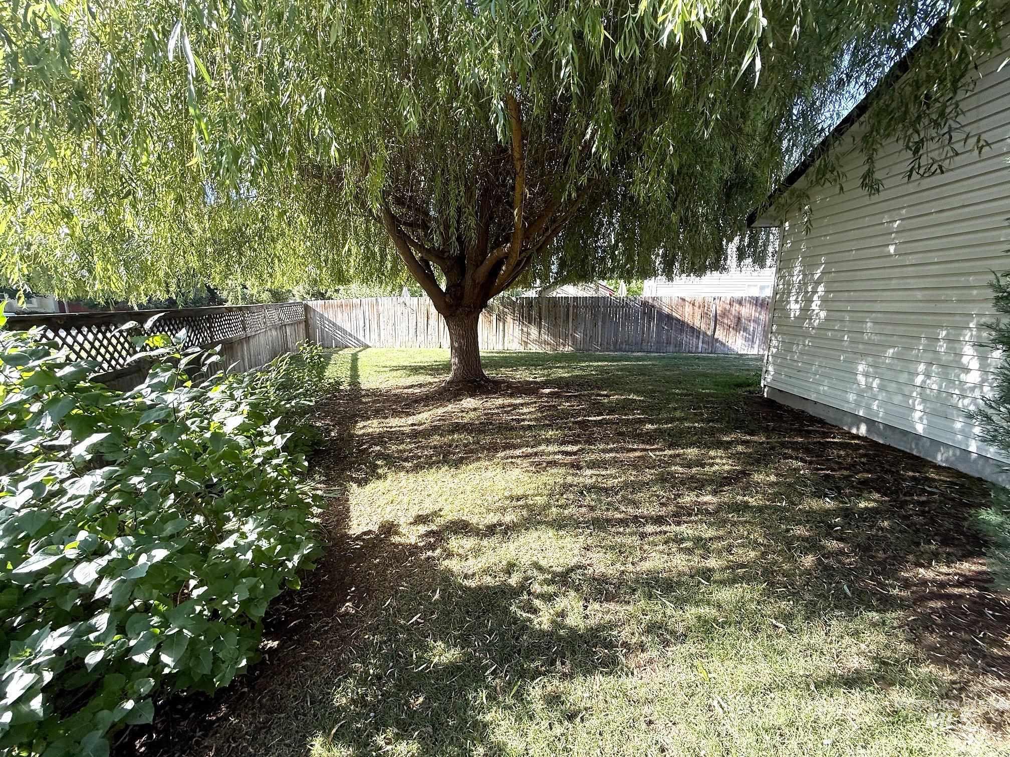 332 W Mule Ct, Kuna, Idaho 83634, 3 Bedrooms, 2 Bathrooms, Residential For Sale, Price $414,900,MLS 98994440