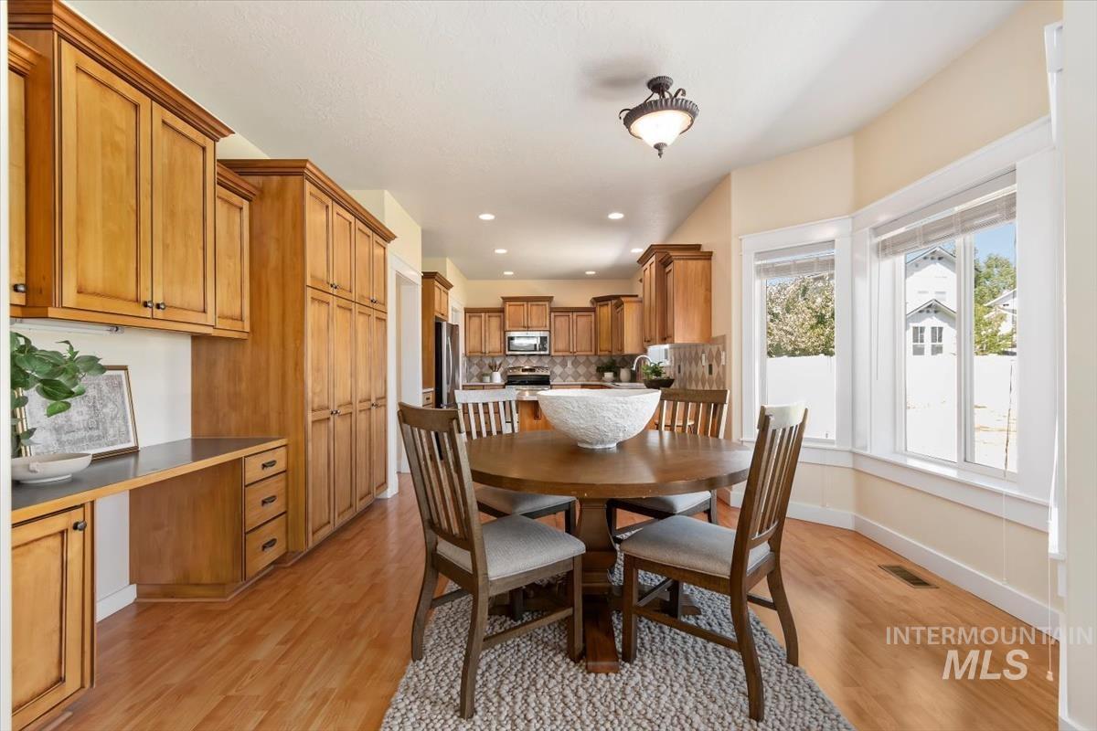 7058 E Obelisks St, Boise, Idaho 83716, 5 Bedrooms, 3.5 Bathrooms, Residential For Sale, Price $750,000,MLS 98994443