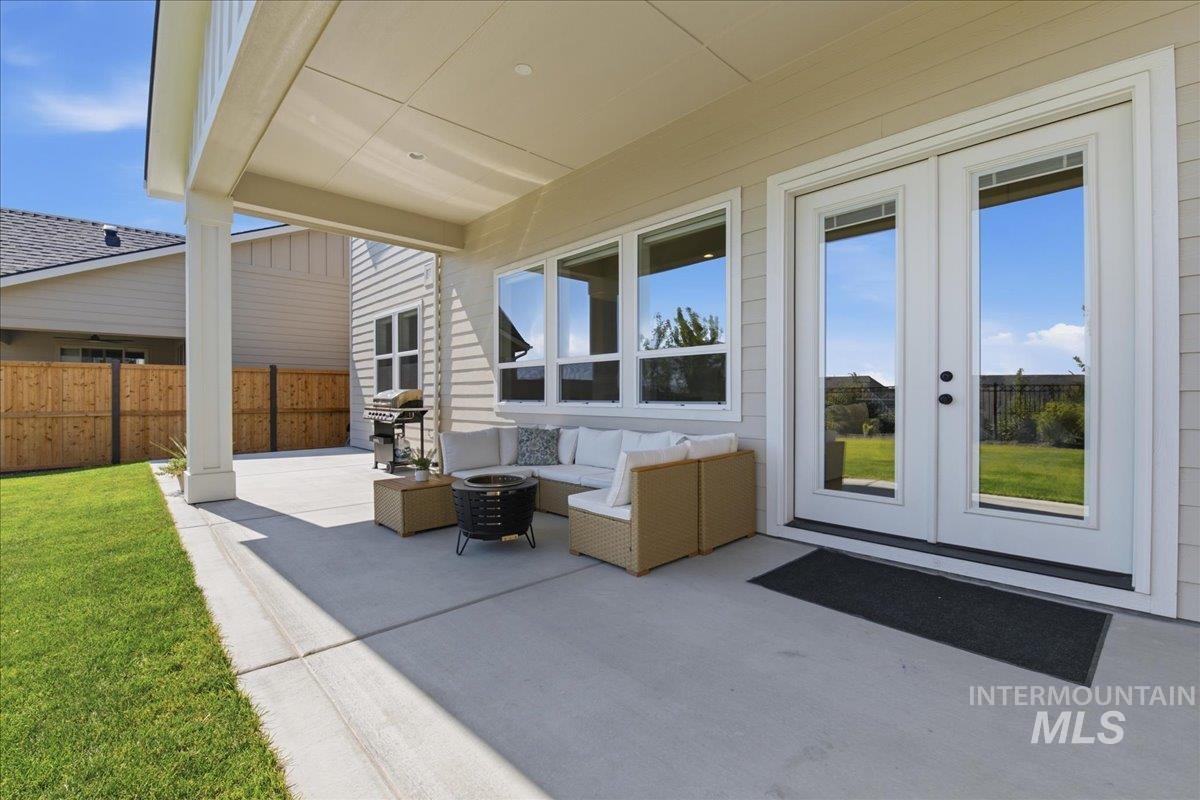1398 W Ultar Dr, Nampa, Idaho 83686, 4 Bedrooms, 3 Bathrooms, Residential For Sale, Price $714,900,MLS 98994461