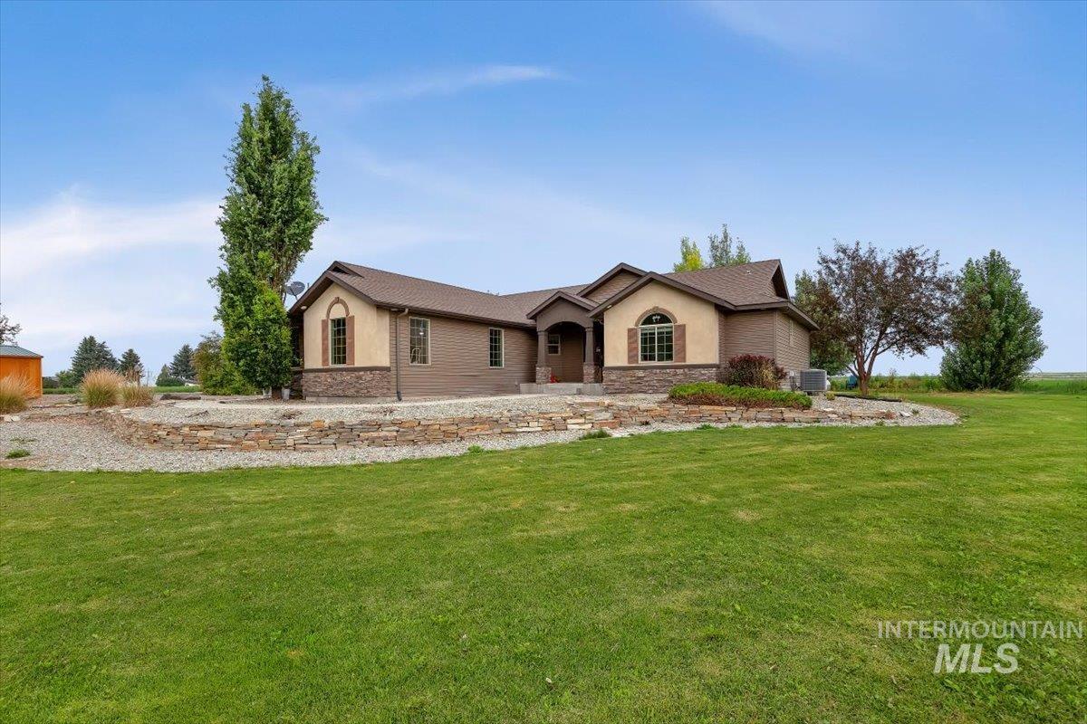 23 N N 950 E, Declo, Idaho 83323, 5 Bedrooms, 3 Bathrooms, Residential For Sale, Price $569,900,MLS 98994465