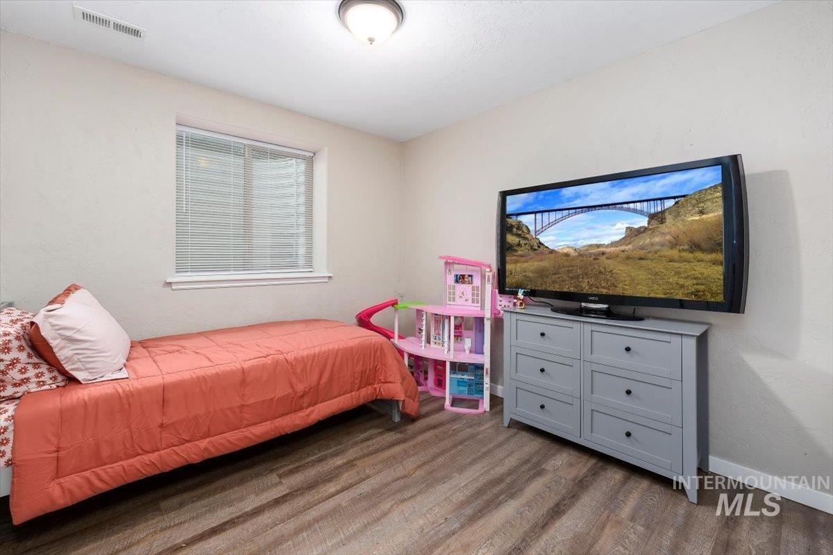 23 N N 950 E, Declo, Idaho 83323, 5 Bedrooms, 3 Bathrooms, Residential For Sale, Price $569,900,MLS 98994465