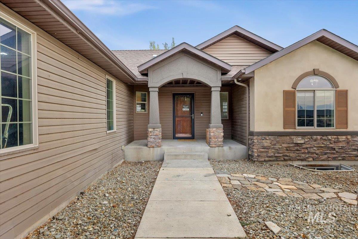 23 N N 950 E, Declo, Idaho 83323, 5 Bedrooms, 3 Bathrooms, Residential For Sale, Price $569,900,MLS 98994465