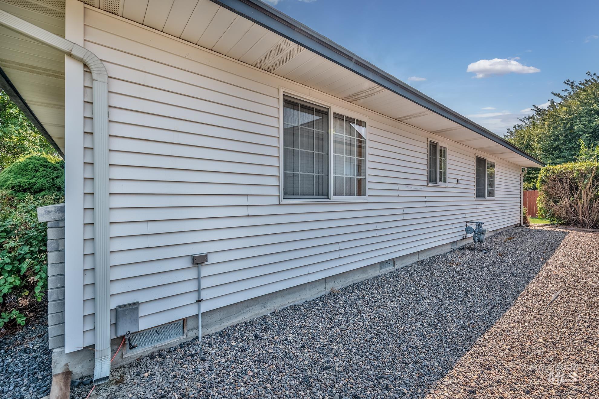 71 SW 18th St., Ontario, Oregon 97914, 3 Bedrooms, 2.5 Bathrooms, Residential For Sale, Price $460,000,MLS 98994469