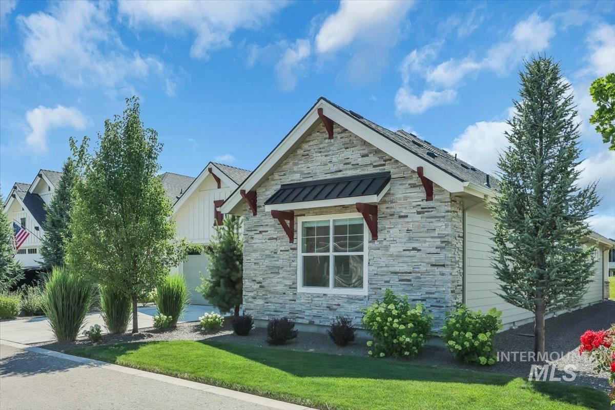 1281 N Diadora Ave, Eagle, Idaho 83616, 4 Bedrooms, 3.5 Bathrooms, Residential For Sale, Price $750,000,MLS 98994472