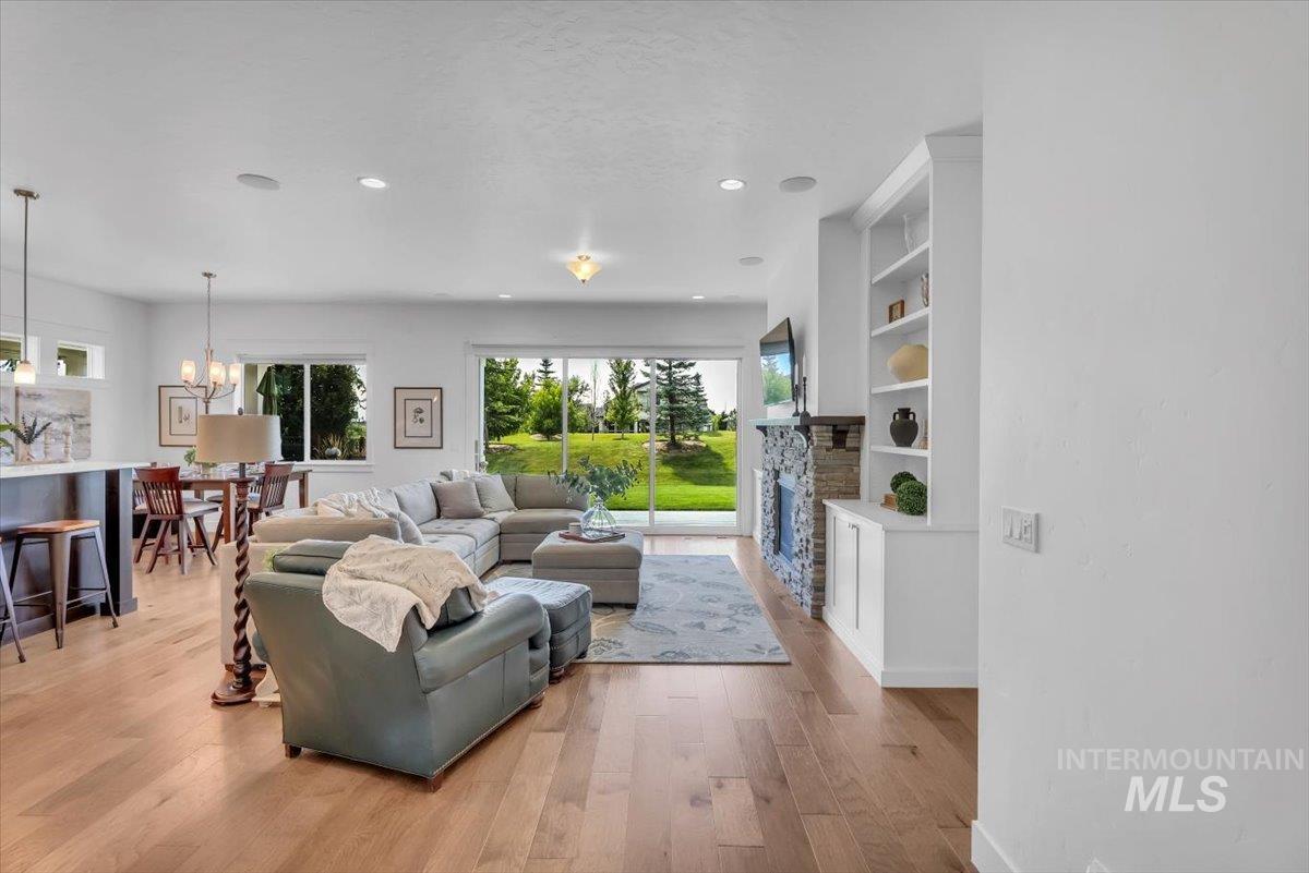 1281 N Diadora Ave, Eagle, Idaho 83616, 4 Bedrooms, 3.5 Bathrooms, Residential For Sale, Price $750,000,MLS 98994472