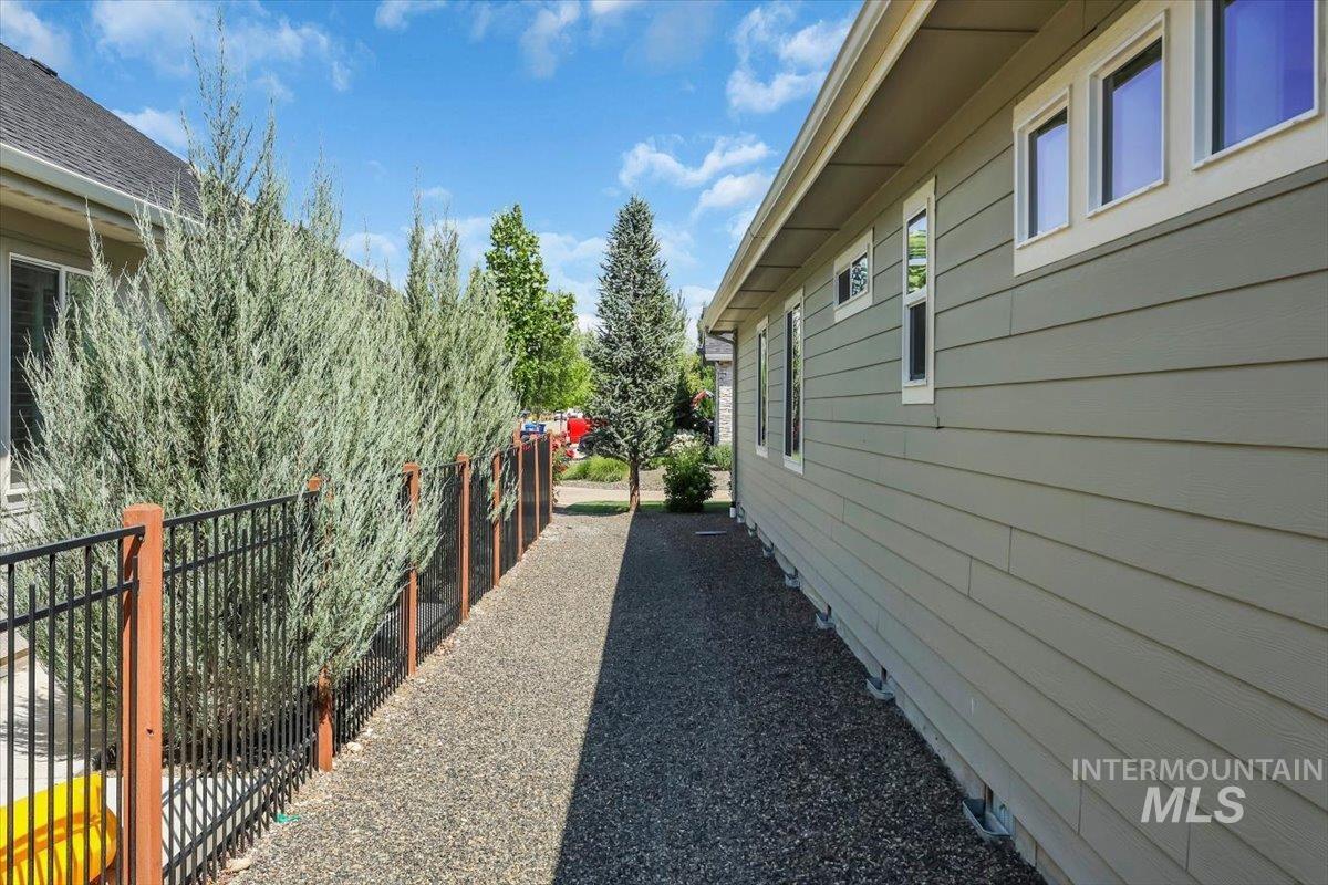 1281 N Diadora Ave, Eagle, Idaho 83616, 4 Bedrooms, 3.5 Bathrooms, Residential For Sale, Price $750,000,MLS 98994472