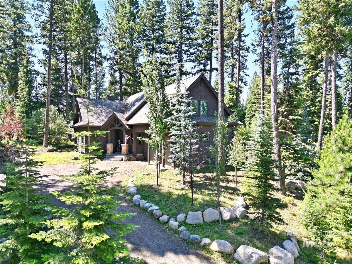 1014 Violet Way, McCall, Idaho 83638, 3 Bedrooms, 2.5 Bathrooms, Residential For Sale, Price $1,595,000, 98994473