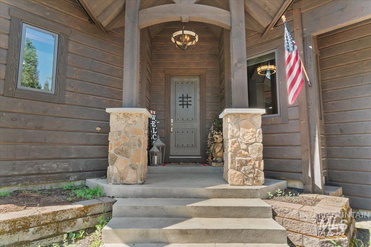 1014 Violet Way, McCall, Idaho 83638, 3 Bedrooms, 2.5 Bathrooms, Residential For Sale, Price $1,595,000, 98994473
