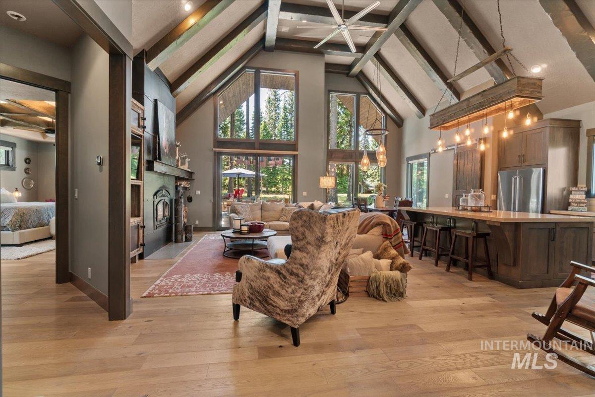 1014 Violet Way, McCall, Idaho 83638, 3 Bedrooms, 2.5 Bathrooms, Residential For Sale, Price $1,595,000, 98994473
