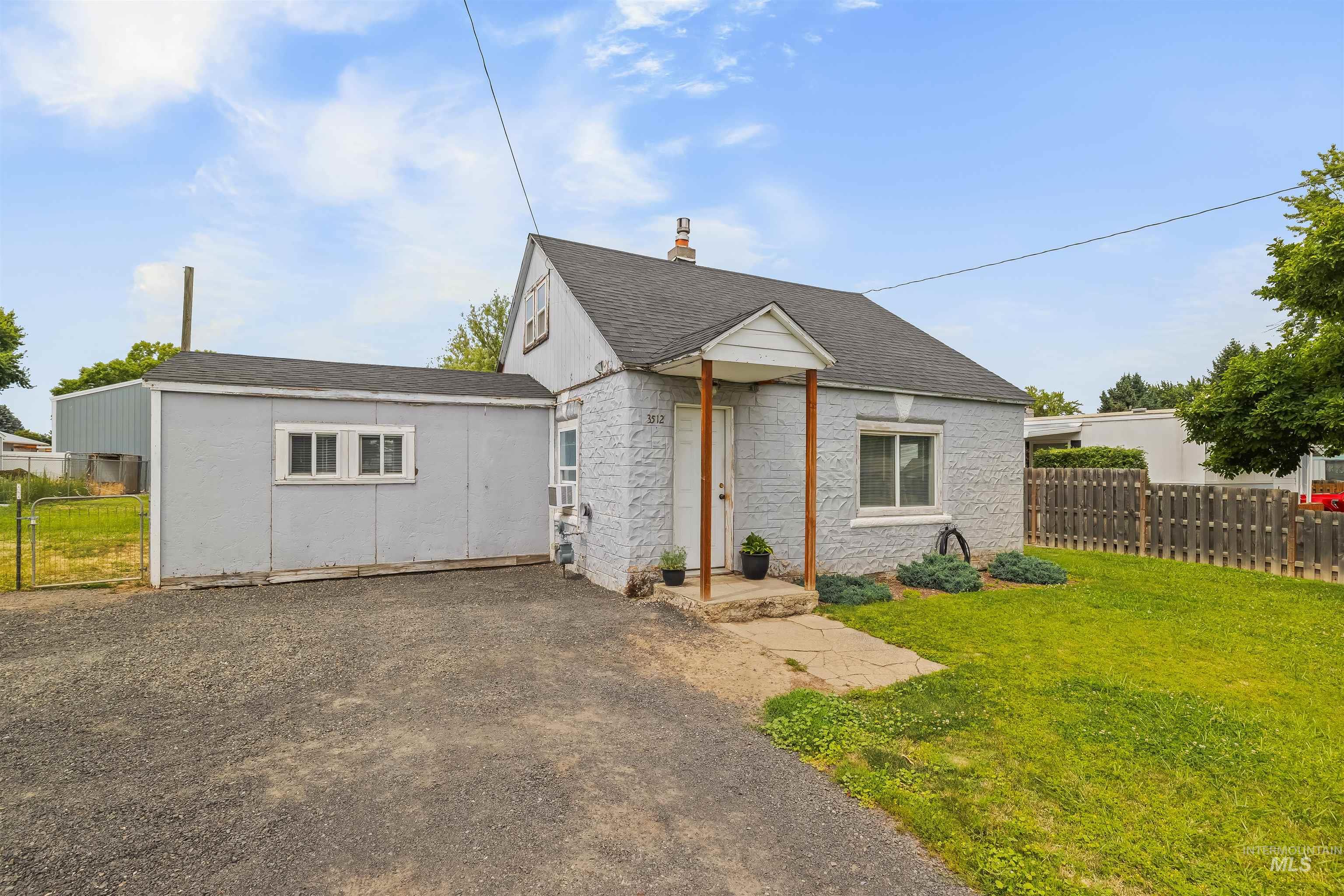 3512 16Th St, Lewiston, Idaho 83501, 3 Bedrooms, 1 Bathroom, Residential For Sale, Price $290,000,MLS 98994477