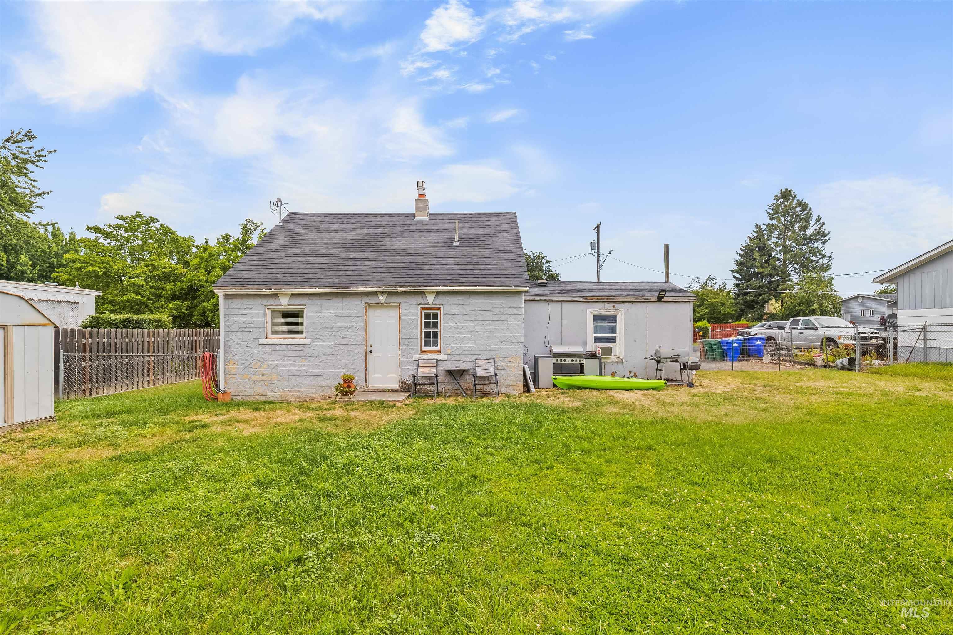 3512 16Th St, Lewiston, Idaho 83501, 3 Bedrooms, 1 Bathroom, Residential For Sale, Price $290,000,MLS 98994477