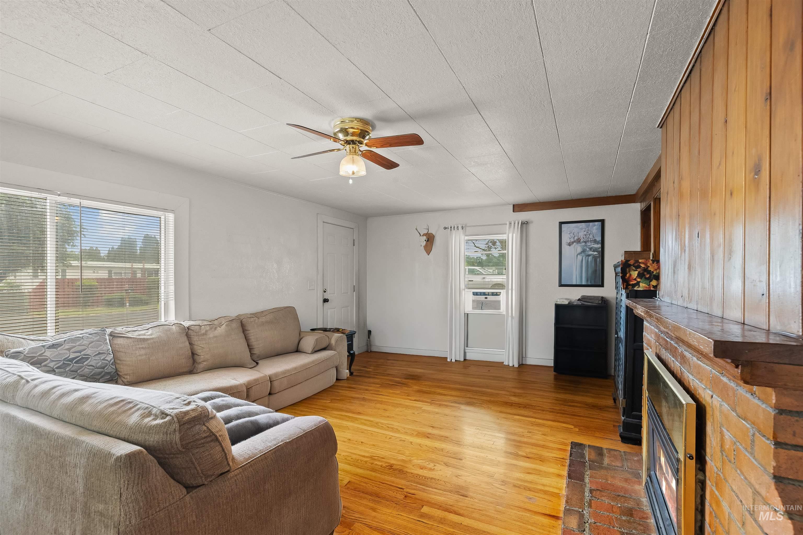 3512 16Th St, Lewiston, Idaho 83501, 3 Bedrooms, 1 Bathroom, Residential For Sale, Price $290,000,MLS 98994477
