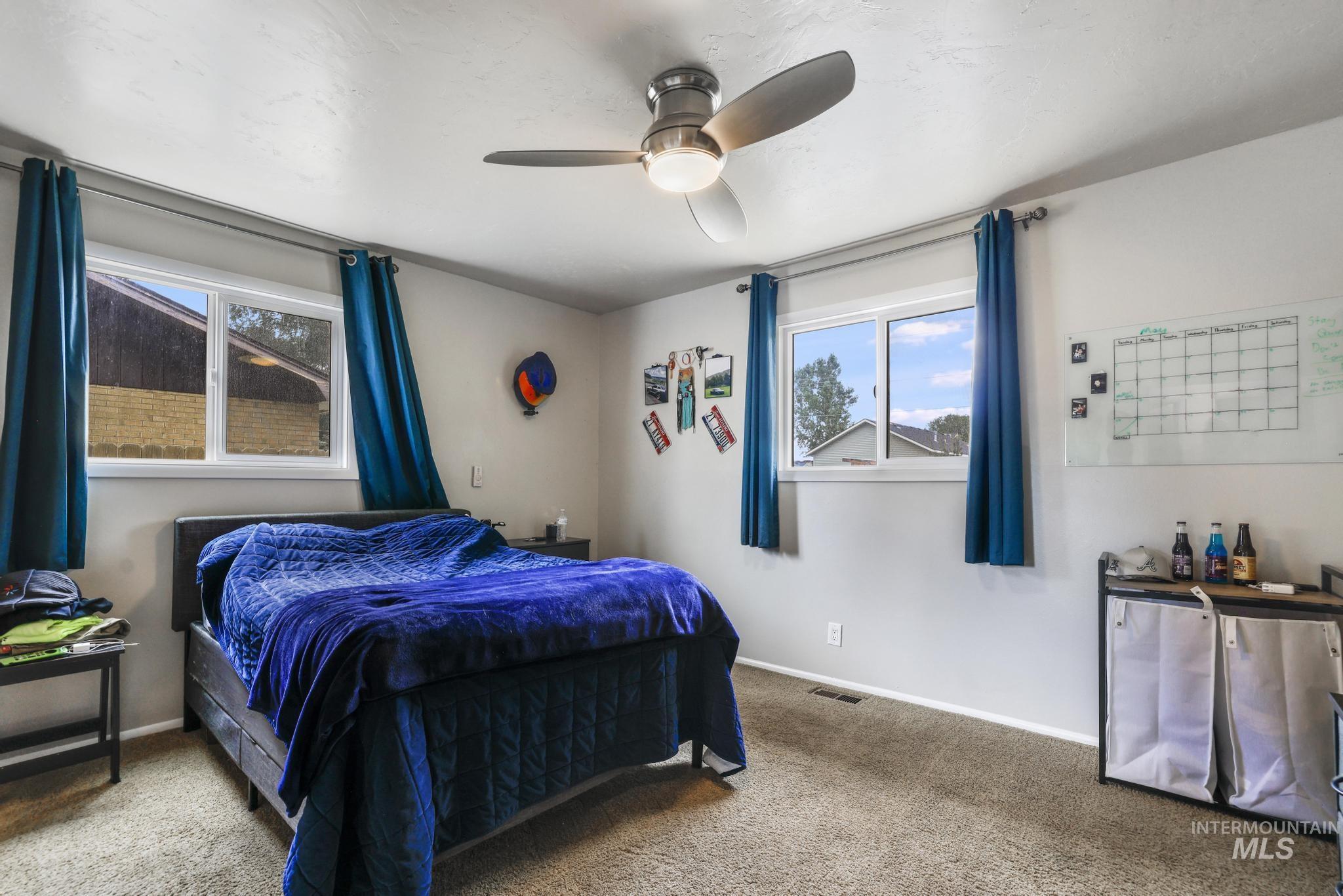 679 Crestview Dr, Twin Falls, Idaho 83301, 3 Bedrooms, 2 Bathrooms, Residential For Sale, Price $329,900,MLS 98994481