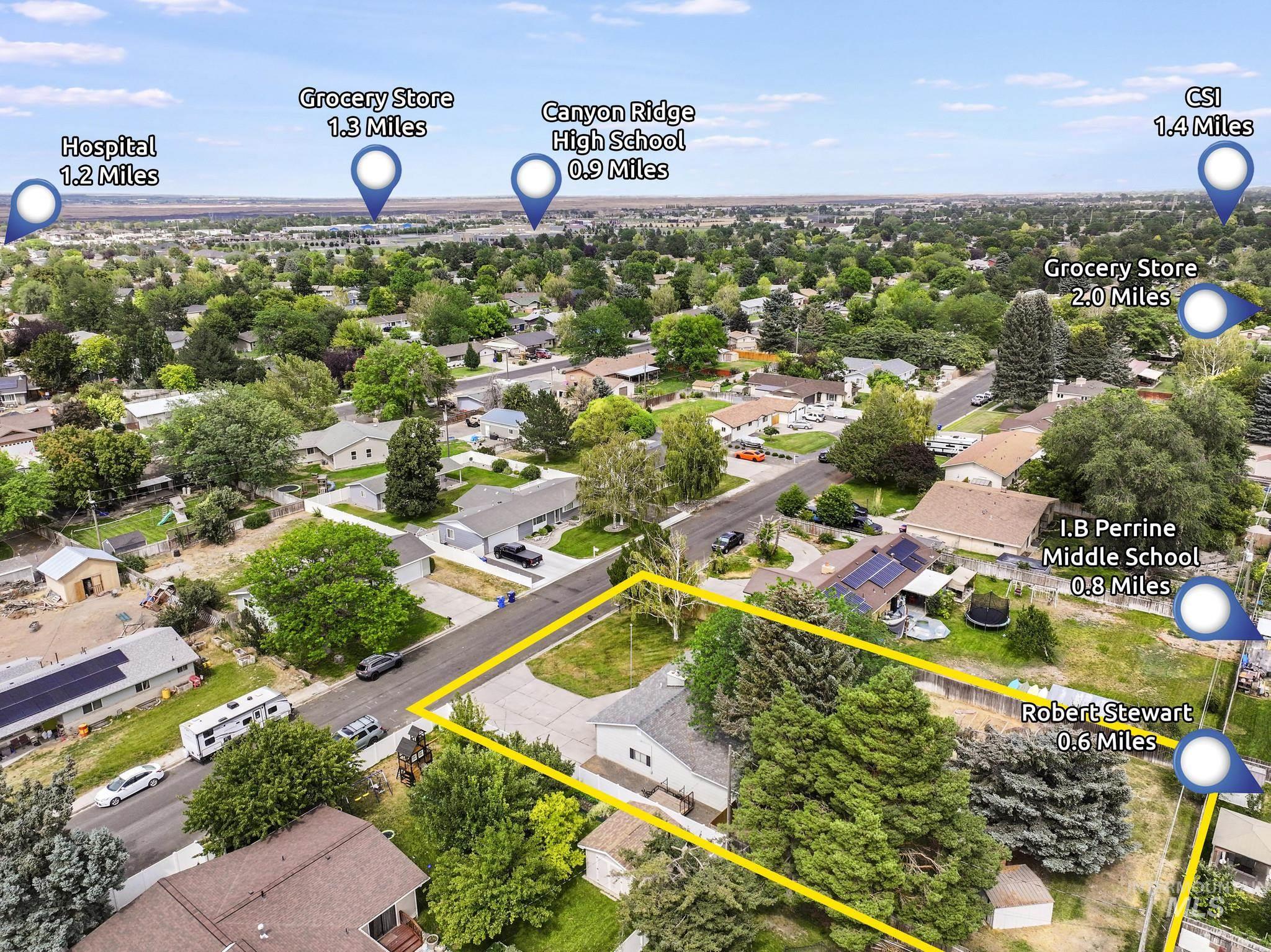 679 Crestview Dr, Twin Falls, Idaho 83301, 3 Bedrooms, 2 Bathrooms, Residential For Sale, Price $329,900,MLS 98994481