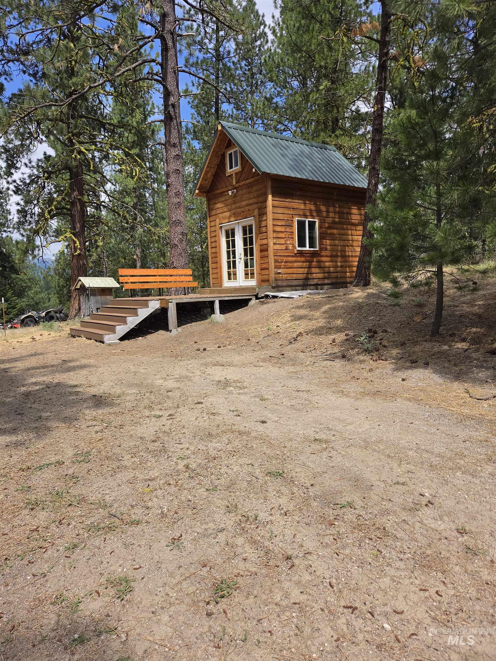 14 Melonie Loop, Cascade, Idaho 83611, 3 Bedrooms, 2 Bathrooms, Residential For Sale, Price $499,999,MLS 98994483