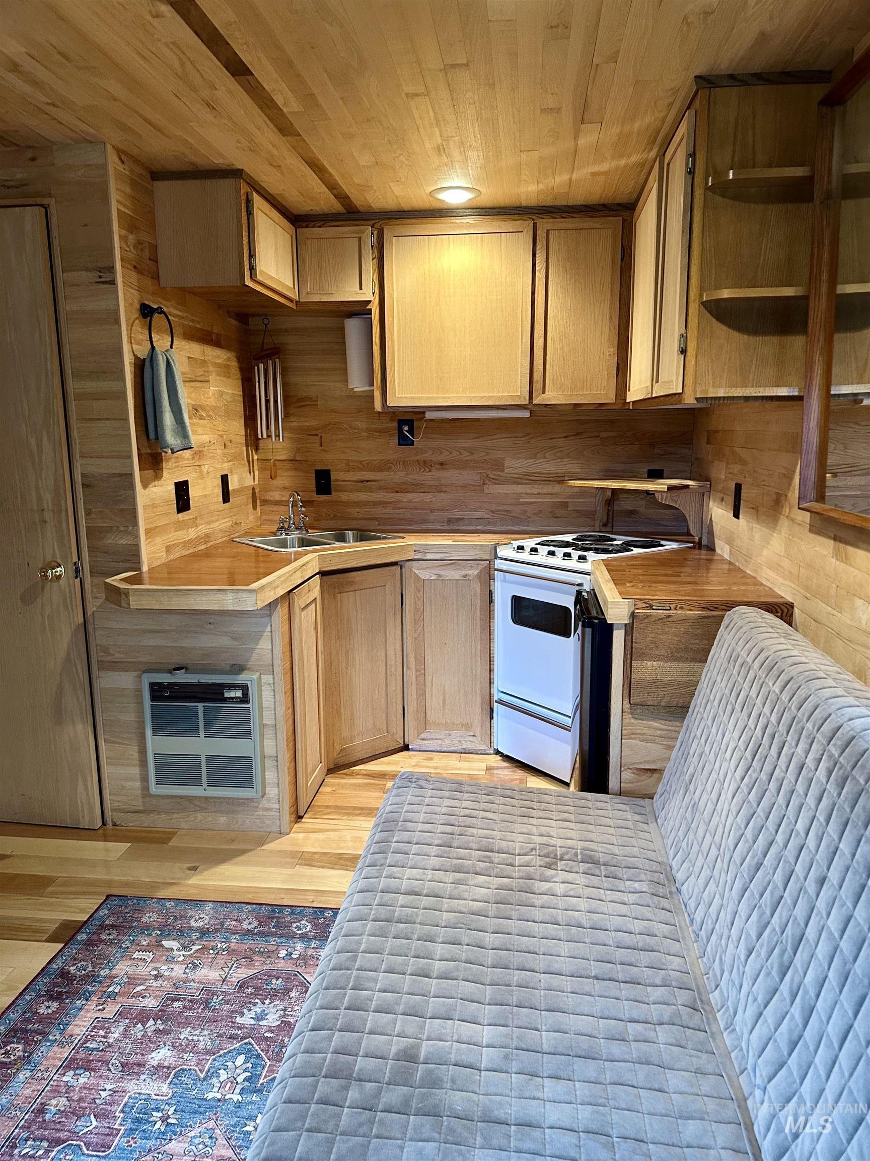14 Melonie Loop, Cascade, Idaho 83611, 3 Bedrooms, 2 Bathrooms, Residential For Sale, Price $499,999,MLS 98994483