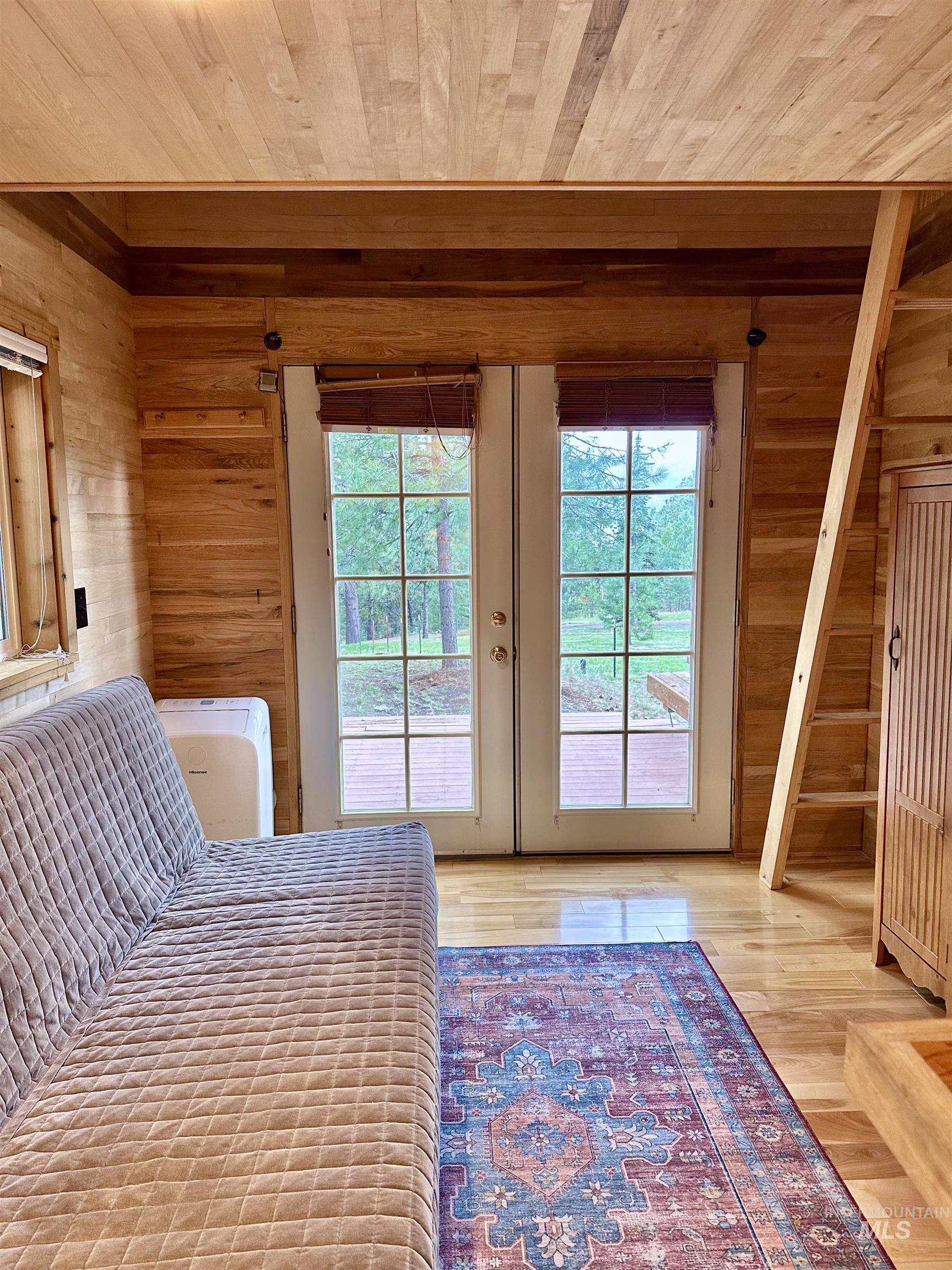 14 Melonie Loop, Cascade, Idaho 83611, 3 Bedrooms, 2 Bathrooms, Residential For Sale, Price $499,999,MLS 98994483