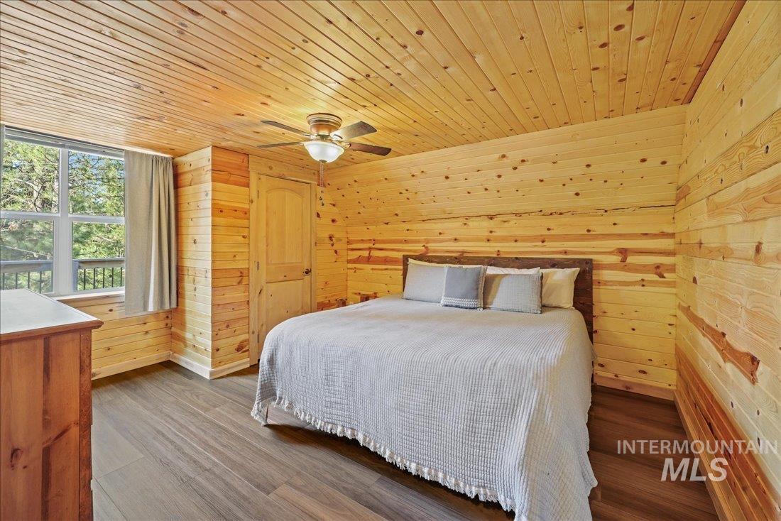 14 Melonie Loop, Cascade, Idaho 83611, 3 Bedrooms, 2 Bathrooms, Residential For Sale, Price $499,999,MLS 98994483