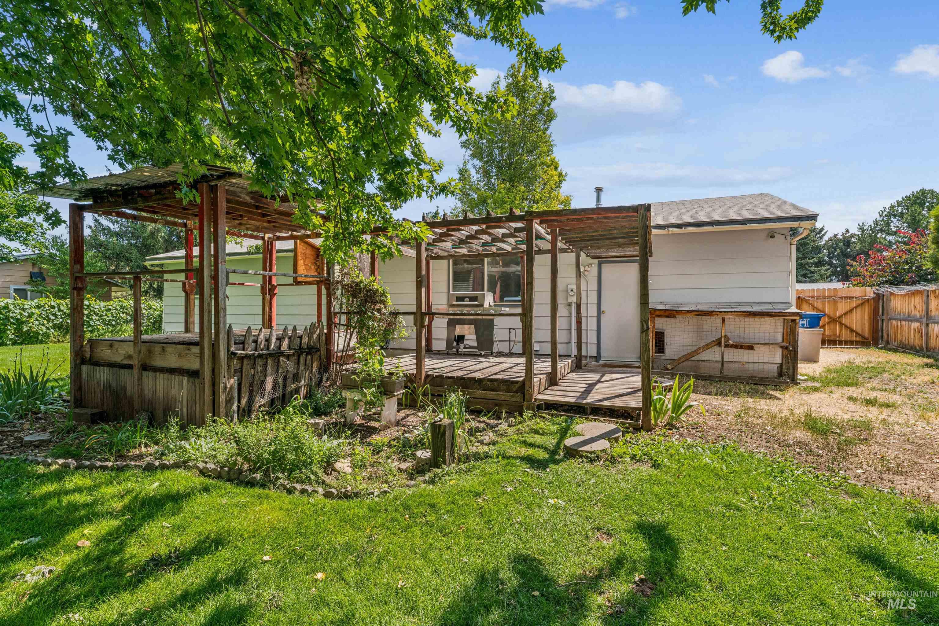 6565 S Southdale Ave, Boise, Idaho 83709, 3 Bedrooms, 1 Bathroom, Residential For Sale, Price $414,900,MLS 98994492