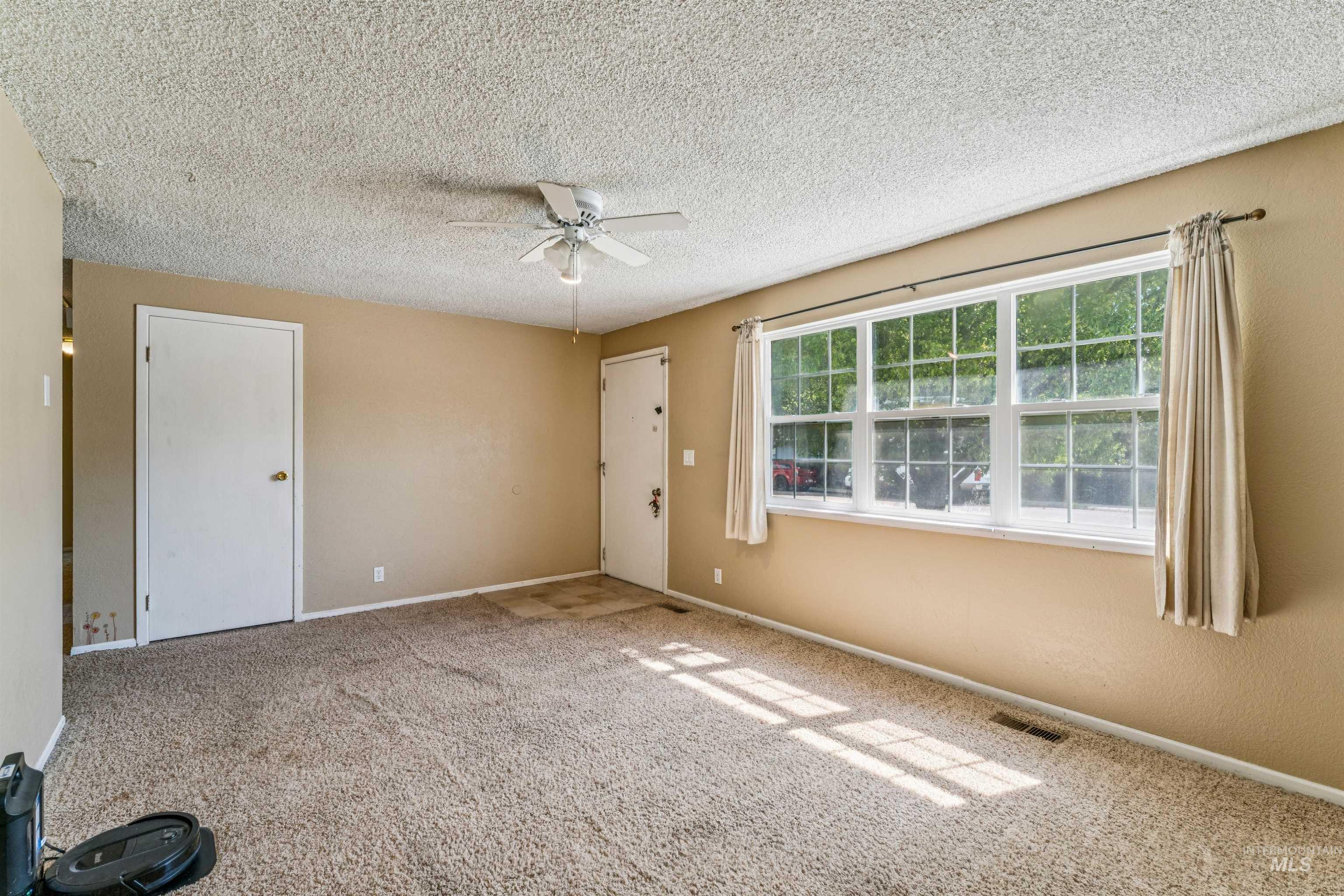 6565 S Southdale Ave, Boise, Idaho 83709, 3 Bedrooms, 1 Bathroom, Residential For Sale, Price $414,900,MLS 98994492