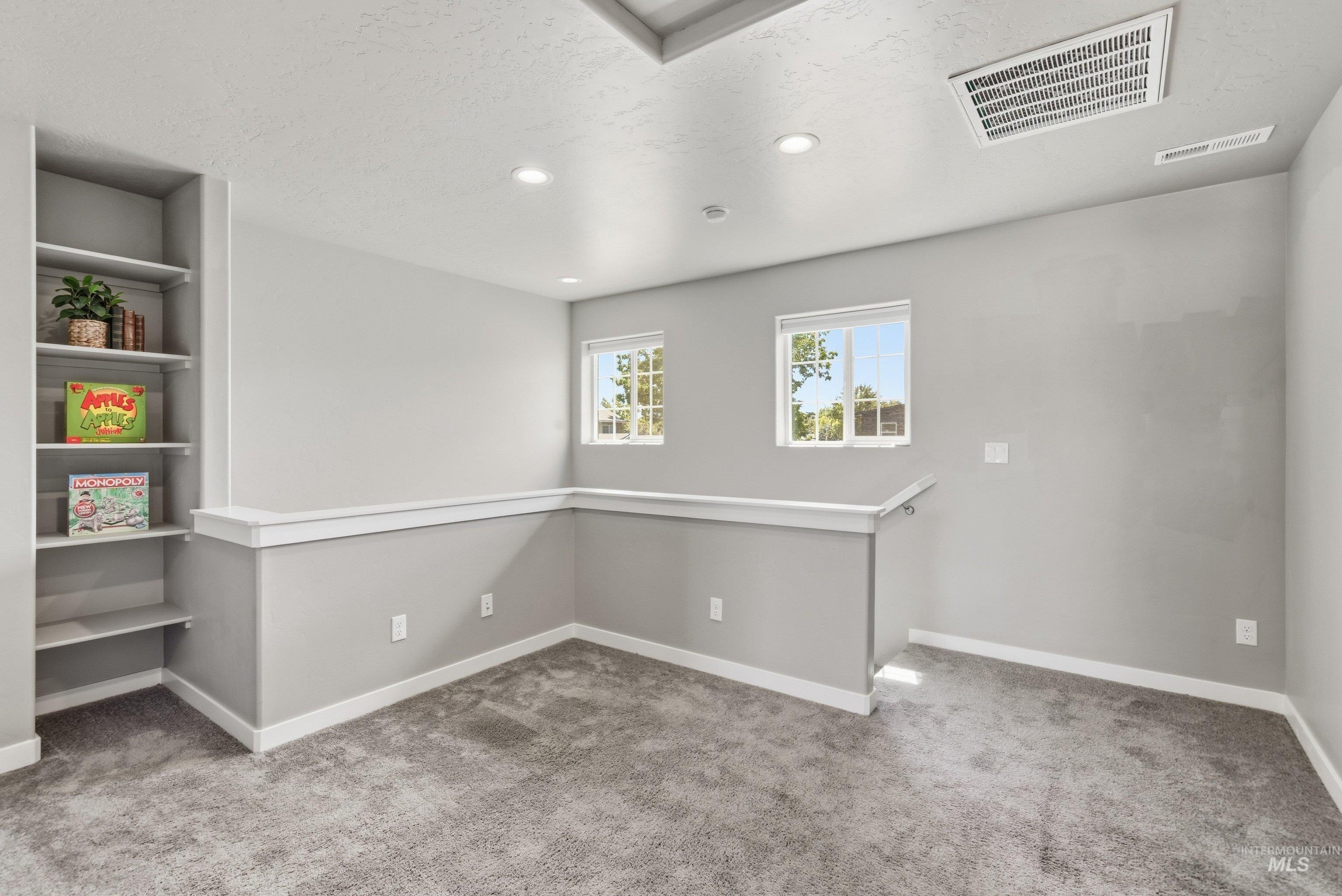 3869 Jackie Ln, Boise, Idaho 83704, 3 Bedrooms, 2.5 Bathrooms, Residential For Sale, Price $475,000,MLS 98994493