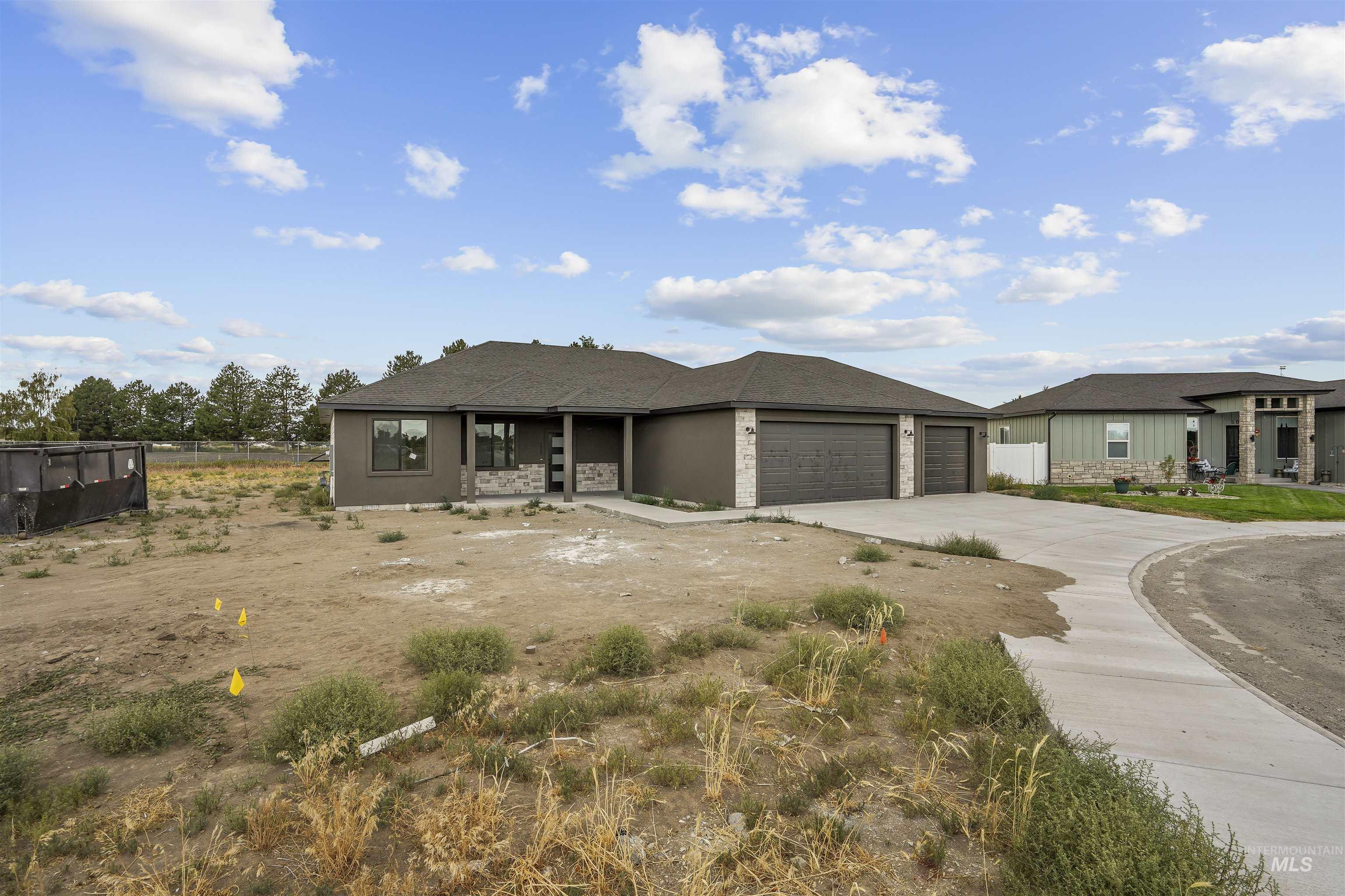 1923 Gingko, Rupert, Idaho 83350, 4 Bedrooms, 2 Bathrooms, Residential For Sale, Price $425,000,MLS 98994495