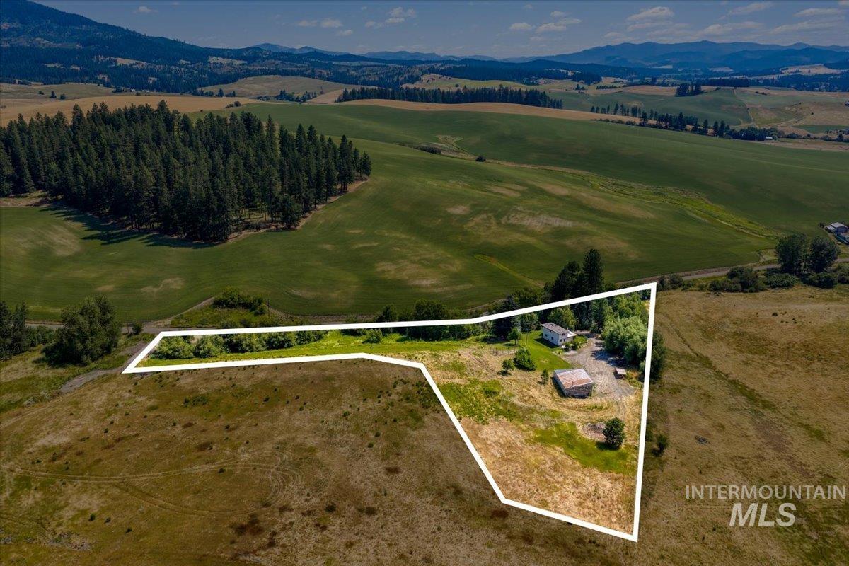 1071 Reynolds Rd, Princeton, Idaho 83857, 2 Bedrooms, 1.5 Bathrooms, Residential For Sale, Price $475,000,MLS 98994496