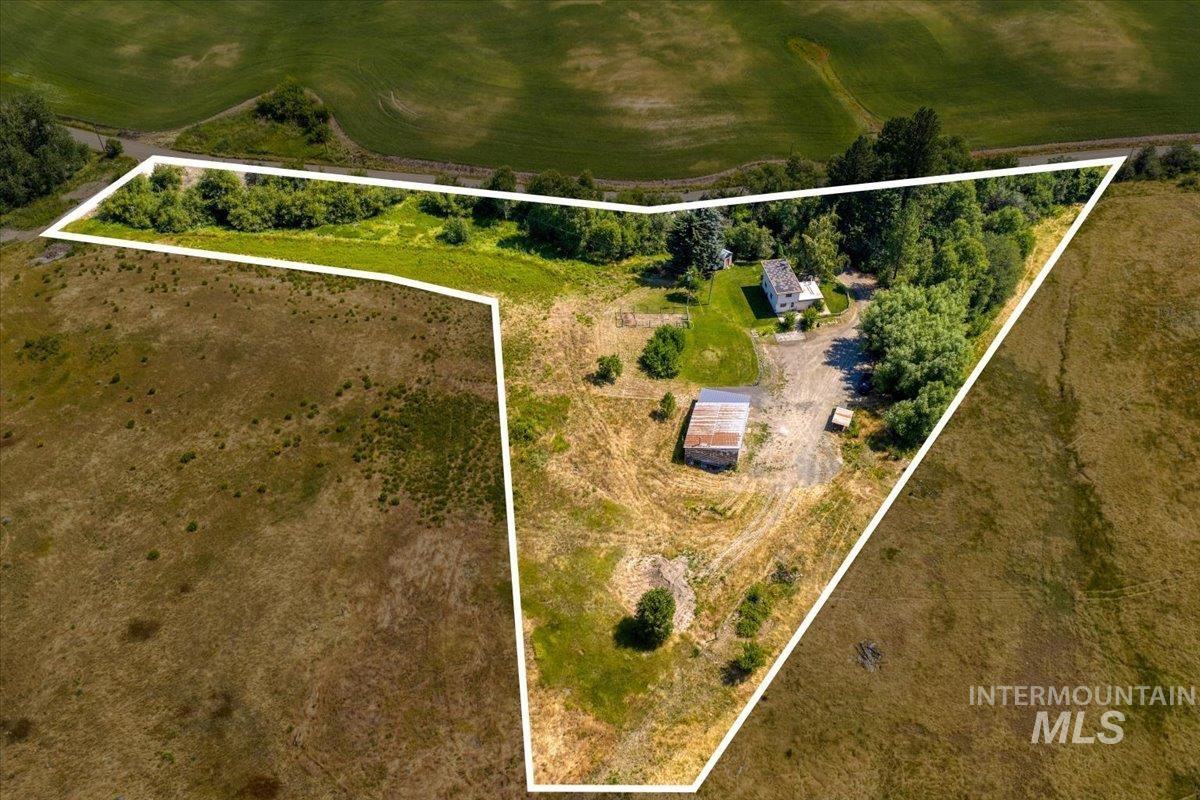 1071 Reynolds Rd, Princeton, Idaho 83857, 2 Bedrooms, 1.5 Bathrooms, Residential For Sale, Price $475,000,MLS 98994496