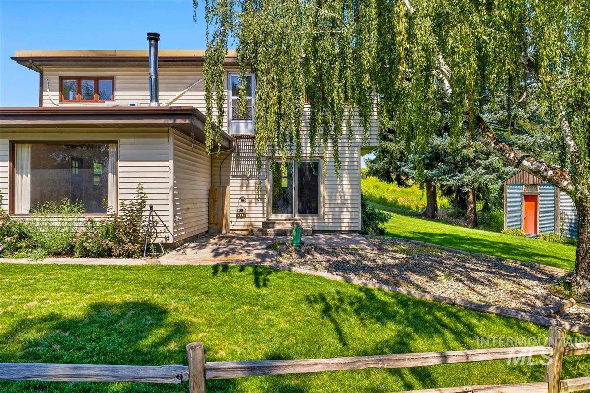 1071 Reynolds Rd, Princeton, Idaho 83857, 2 Bedrooms, 1.5 Bathrooms, Residential For Sale, Price $475,000,MLS 98994496
