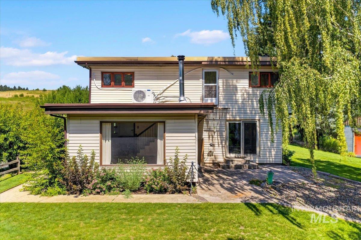 1071 Reynolds Rd, Princeton, Idaho 83857, 2 Bedrooms, 1.5 Bathrooms, Residential For Sale, Price $475,000,MLS 98994496