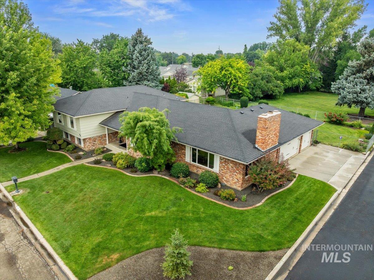 818 Winther Blvd, Nampa, Idaho 83651, 5 Bedrooms, 3 Bathrooms, Residential For Sale, Price $875,000,MLS 98994501