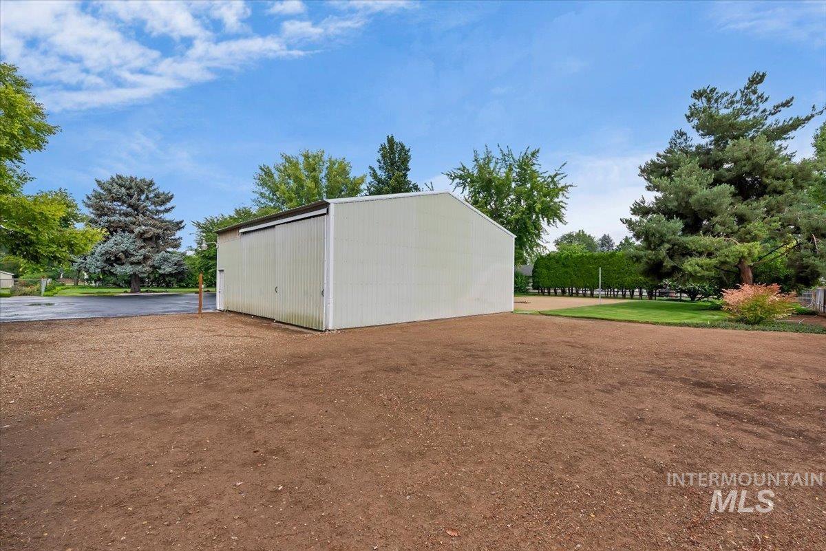 818 Winther Blvd, Nampa, Idaho 83651, 5 Bedrooms, 3 Bathrooms, Residential For Sale, Price $875,000,MLS 98994501