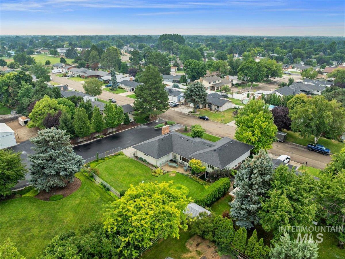 818 Winther Blvd, Nampa, Idaho 83651, 5 Bedrooms, 3 Bathrooms, Residential For Sale, Price $875,000,MLS 98994501