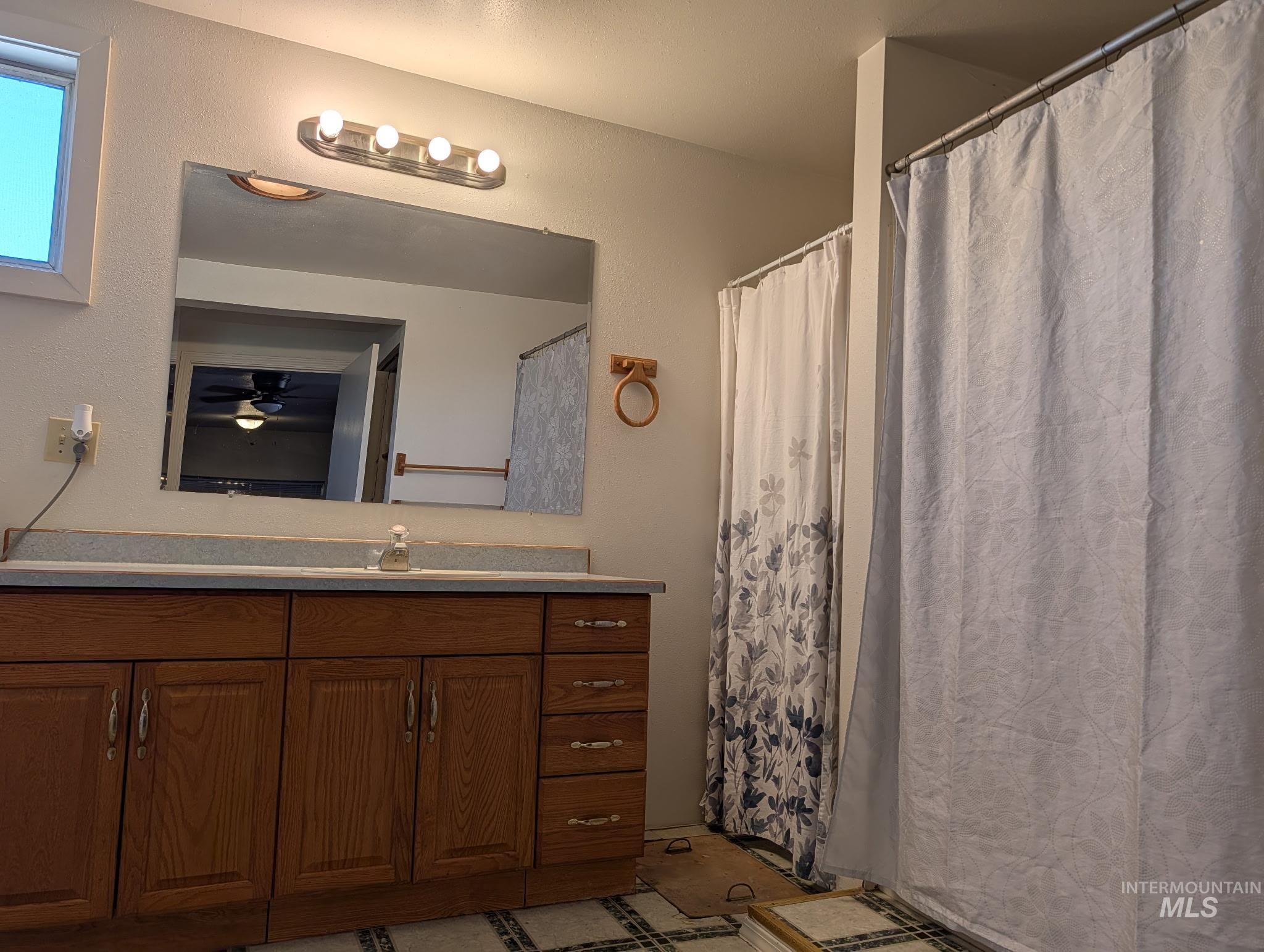 804 Indian Valley Rd., Indian Valley, Idaho 83632, 1 Bedroom, 1 Bathroom, Residential For Sale, Price $245,000, 98994502