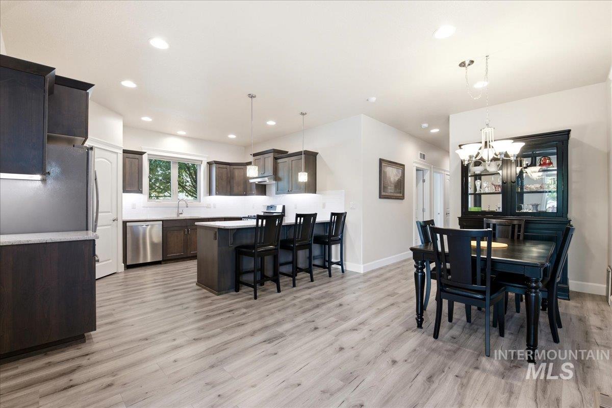 1400 E Summerplace St, Meridian, Idaho 83646, 3 Bedrooms, 2 Bathrooms, Residential For Sale, Price $499,900, 98994503