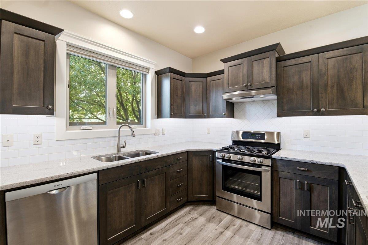 1400 E Summerplace St, Meridian, Idaho 83646, 3 Bedrooms, 2 Bathrooms, Residential For Sale, Price $499,900, 98994503