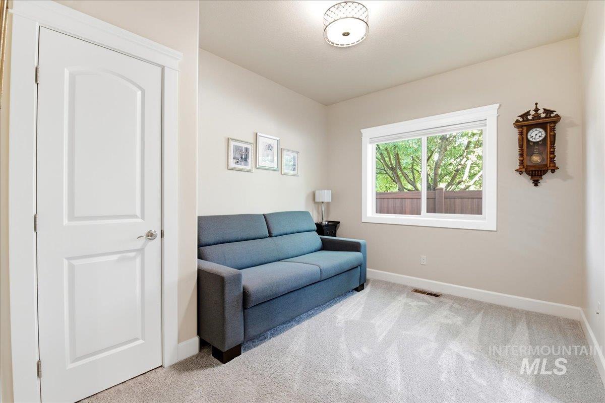 1400 E Summerplace St, Meridian, Idaho 83646, 3 Bedrooms, 2 Bathrooms, Residential For Sale, Price $499,900, 98994503