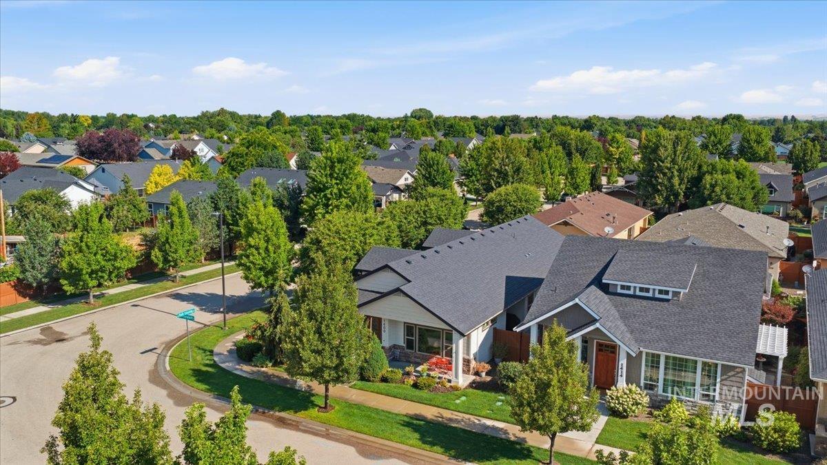 1400 E Summerplace St, Meridian, Idaho 83646, 3 Bedrooms, 2 Bathrooms, Residential For Sale, Price $499,900, 98994503