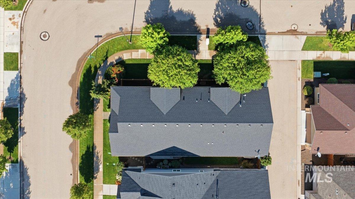 1400 E Summerplace St, Meridian, Idaho 83646, 3 Bedrooms, 2 Bathrooms, Residential For Sale, Price $499,900, 98994503
