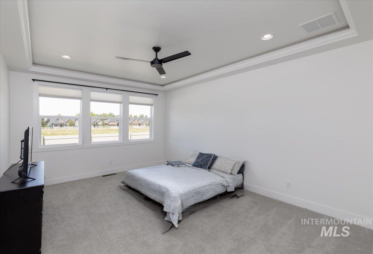 4087 N Heritage View Avenue, Meridian, Idaho 83646, 3 Bedrooms, 2 Bathrooms, Residential For Sale, Price $590,000, 98994504