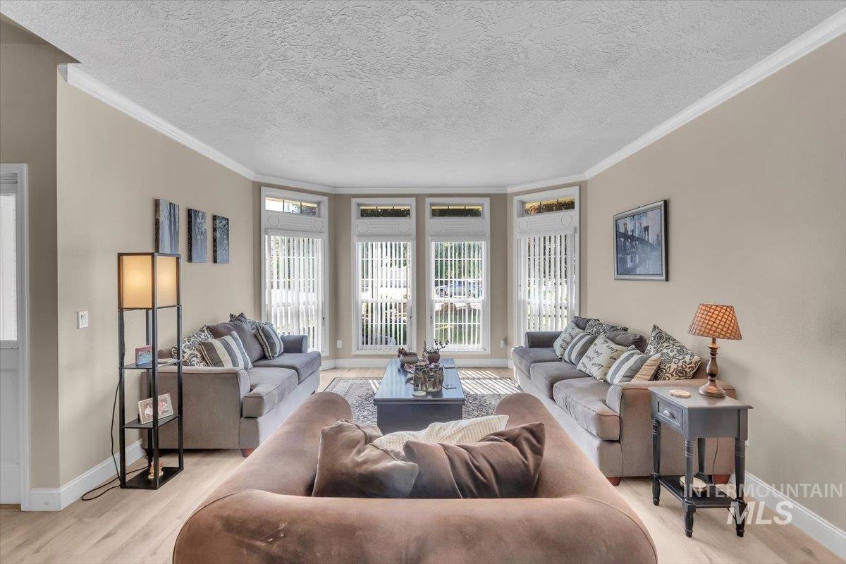 12113 W Musket Dr, Boise, Idaho 83713, 4 Bedrooms, 2 Bathrooms, Residential For Sale, Price $585,000, 98994505