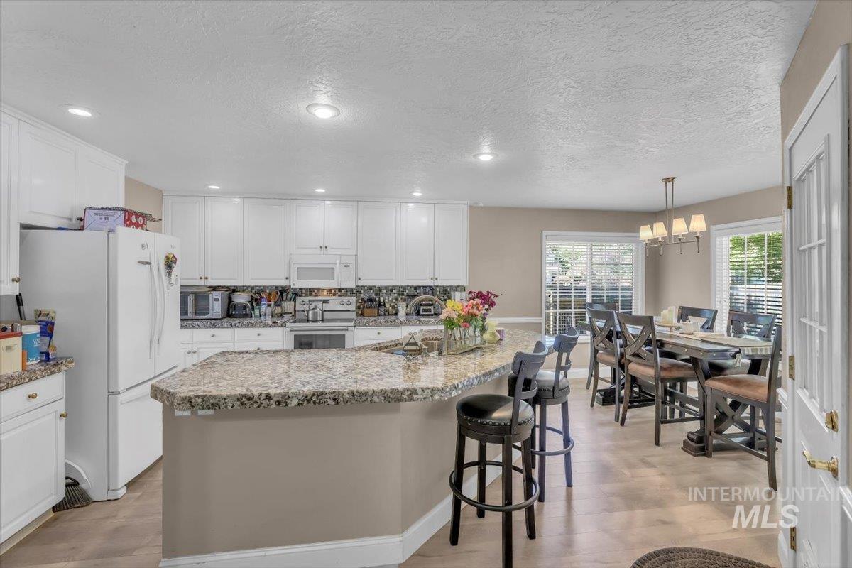 12113 W Musket Dr, Boise, Idaho 83713, 4 Bedrooms, 2 Bathrooms, Residential For Sale, Price $585,000, 98994505