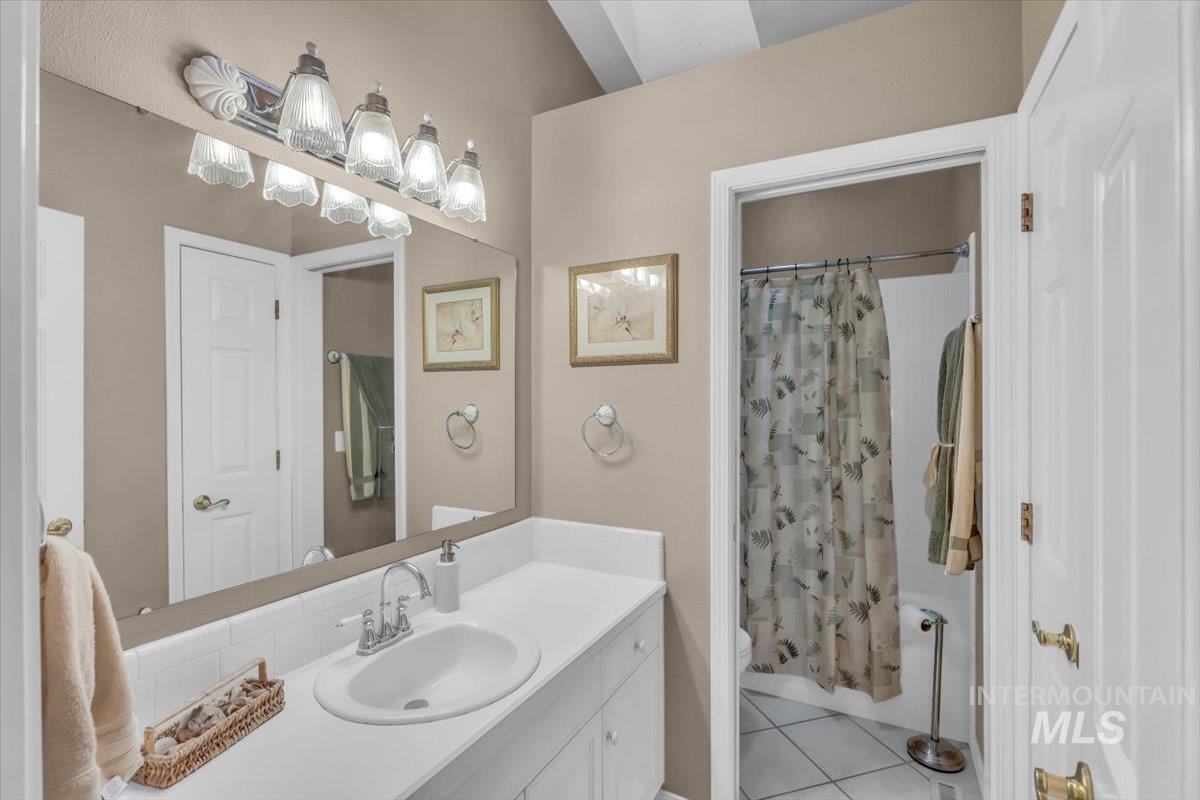 12113 W Musket Dr, Boise, Idaho 83713, 4 Bedrooms, 2 Bathrooms, Residential For Sale, Price $585,000, 98994505