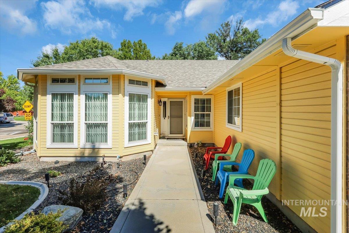 12113 W Musket Dr, Boise, Idaho 83713, 4 Bedrooms, 2 Bathrooms, Residential For Sale, Price $585,000, 98994505